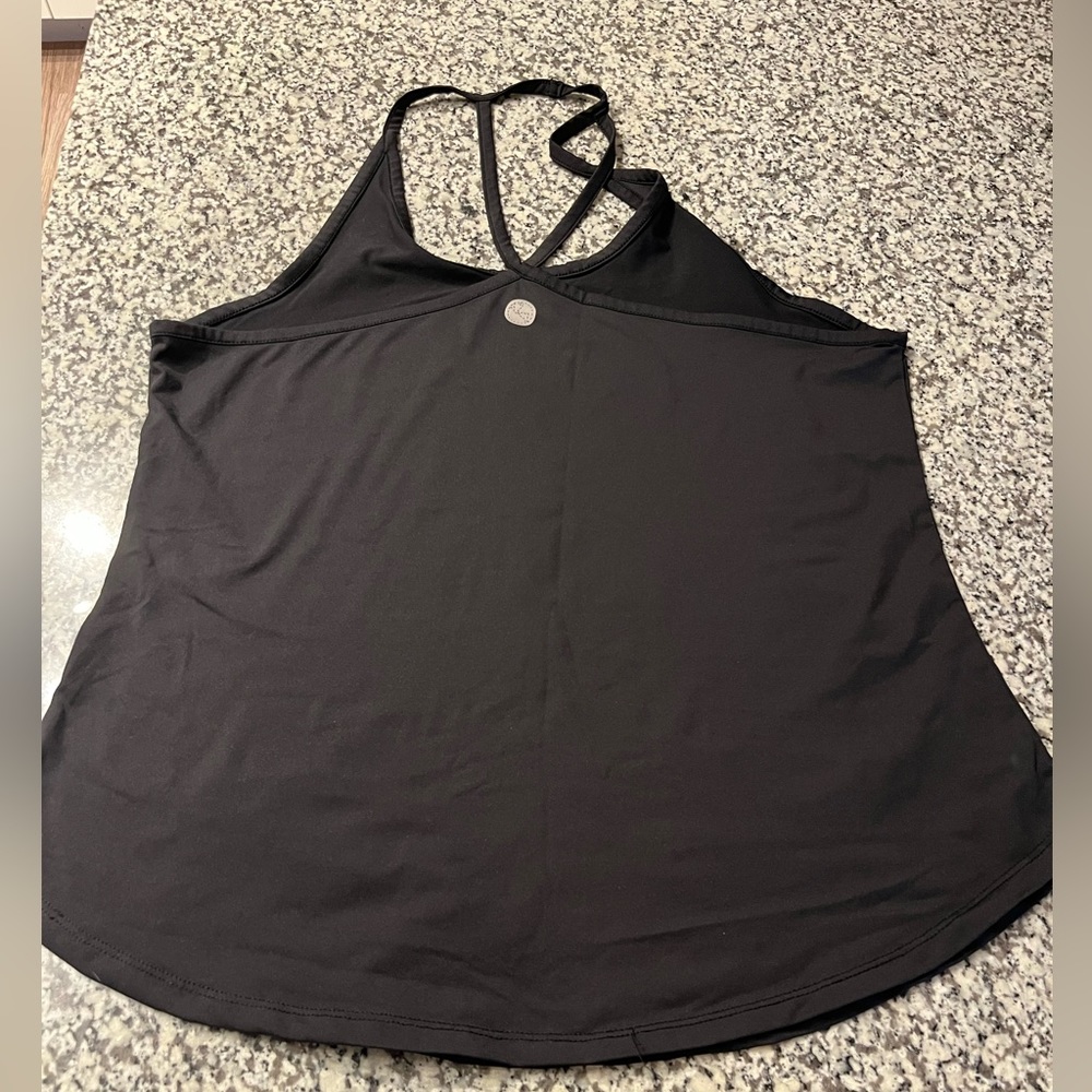 Women’s athletic tank